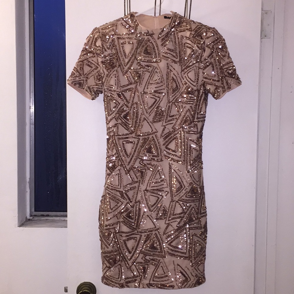 Semi-formal Forever21 dress with sequins. Size S